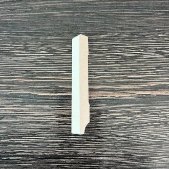 Eindstuk MDF Rechte plint 12x90 RAL9016 Rechts