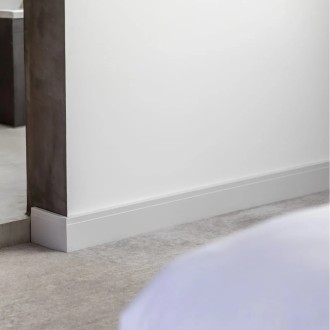 Lage luxe MDF plinten | subtiele inkeping | Snel bezorgd | GekOpHout.com