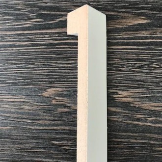 Eindstuk MDF Overzetplint 18x120 RAL9010 Links