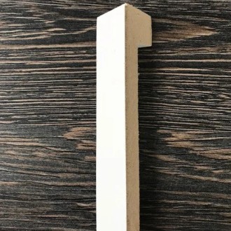 Eindstuk MDF Overzetplint 18x120 RAL9010 Rechts